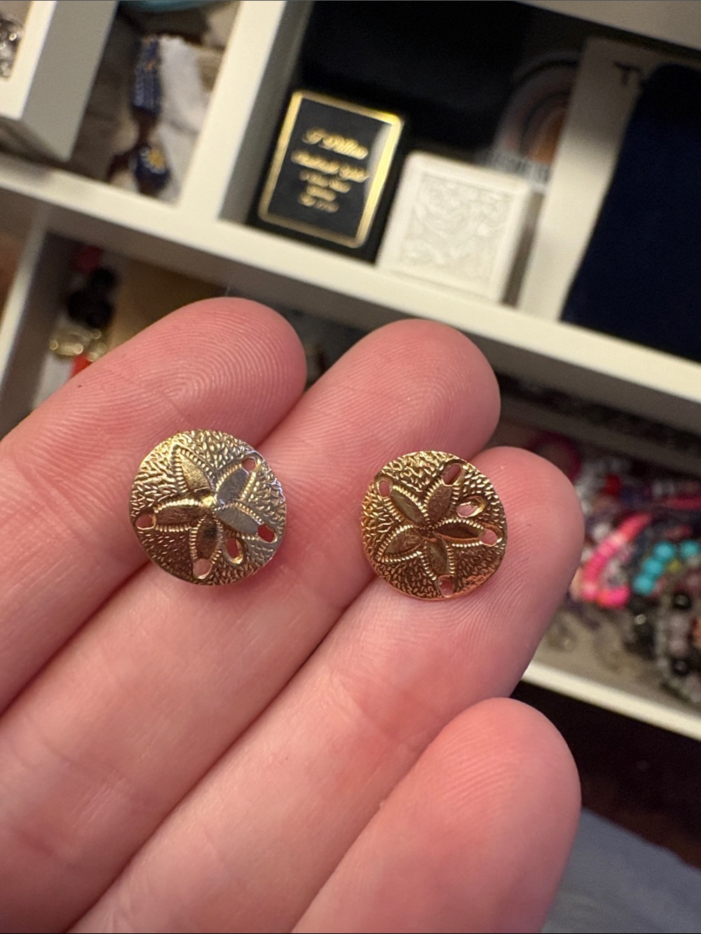 Gold Floral / Sand Dollar Round Stud Earrings - Elegant Women Accessories